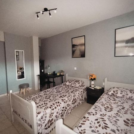 Semi-Basement 50Sqm Apartment Near Kos Citycenter Екстер'єр фото